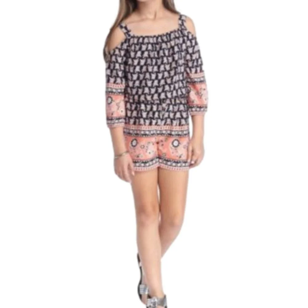 My Michelle Navy & Pink Paisley Romper. Size Large perfect for spring.Easter
